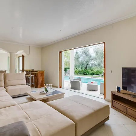 Caliopa By Interhome
